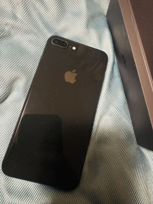 iPhone 8 plus 64 GB