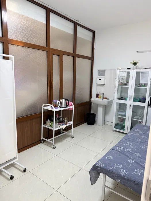 Клиникада иш урин яратиб берилади