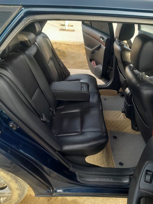 Тойота Авенсис универсал