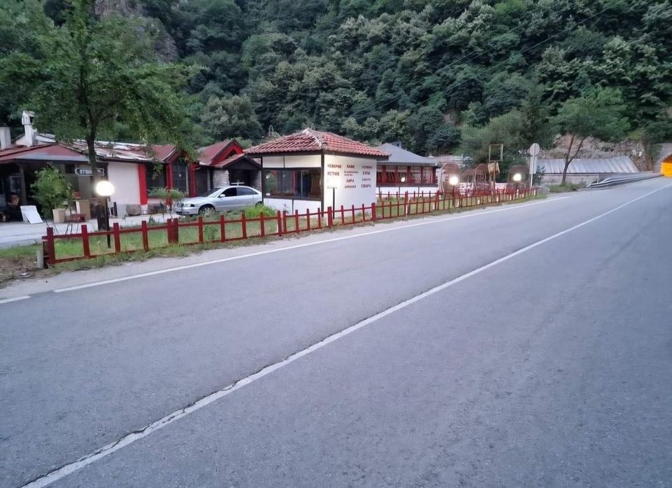 Давам под наем заведение,може и за други цели.Магазин,склад и др..