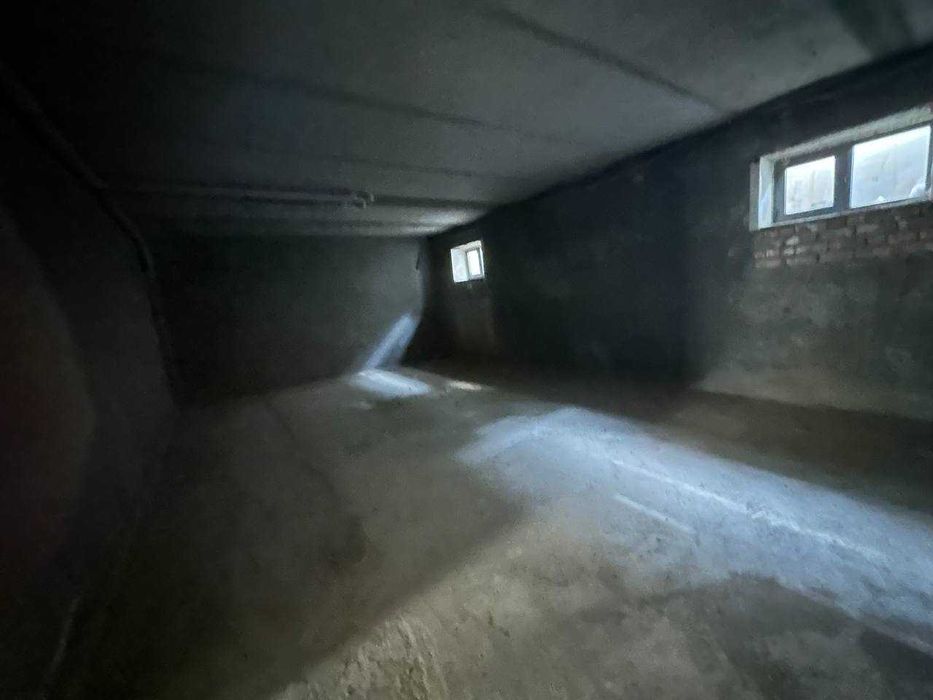 Noturar joy sotilmoqda