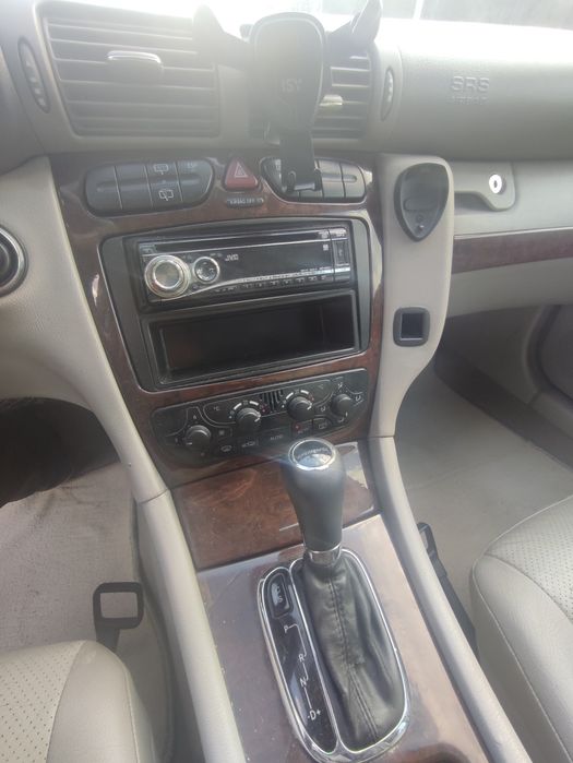 Mercedes Benz c220