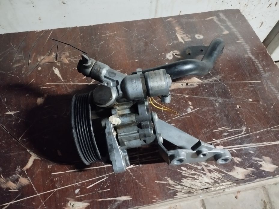 Гидроусилитель руля на BMW 2.5 Кузов Е60 Е90