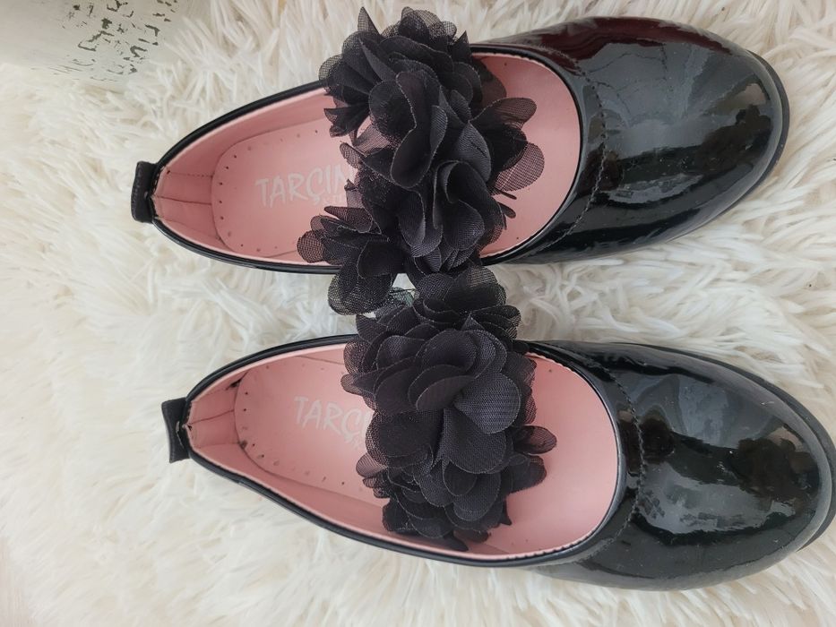 Детски лечени обувки