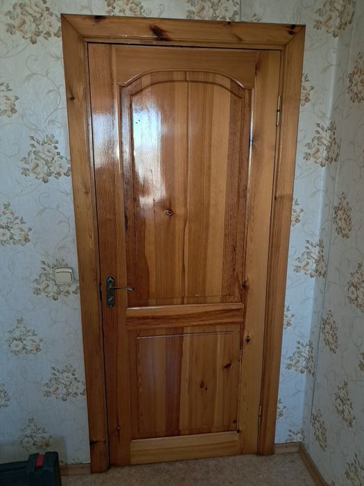 Продам деревянный двери