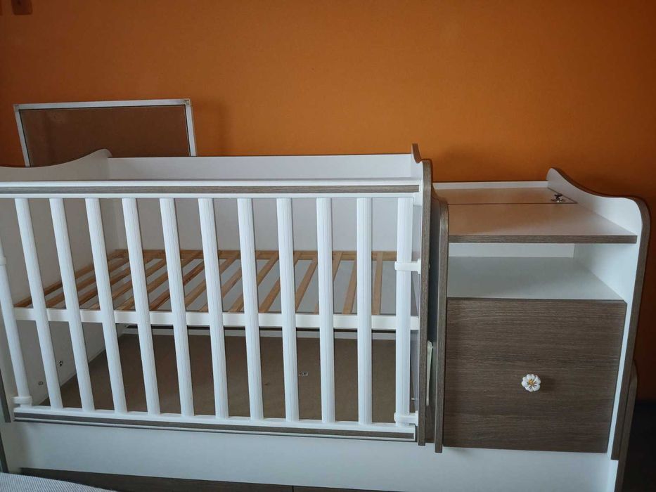 Бебешка кошара. Чисто нова не е използвана сглобена с ракла