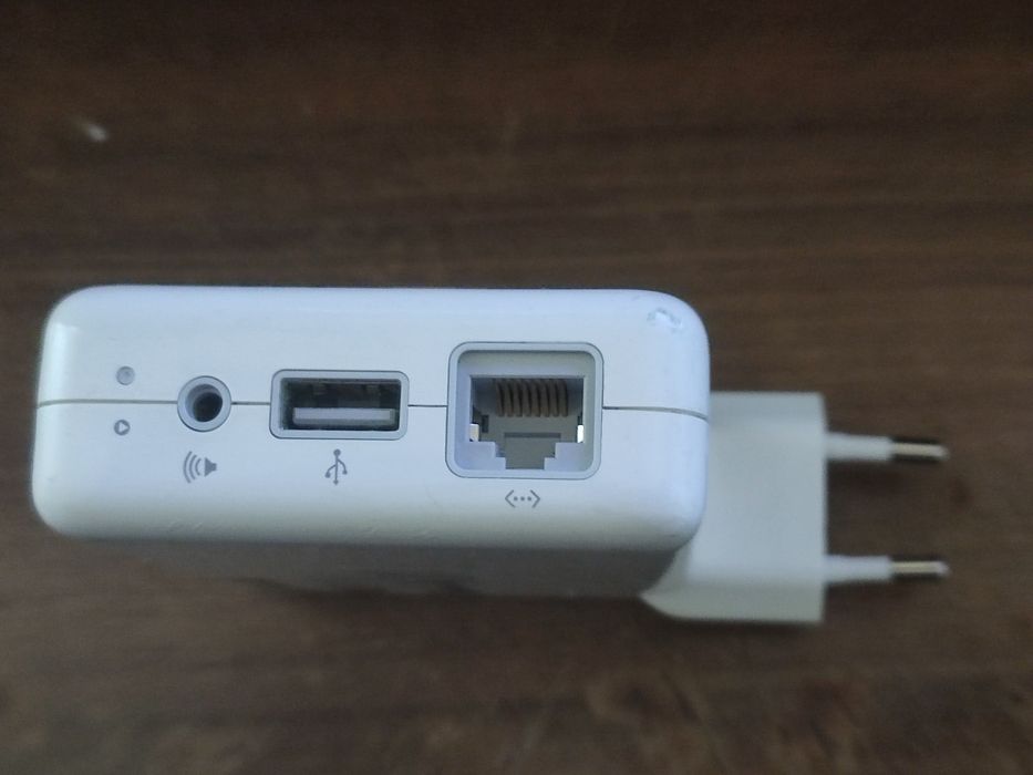 Wifi extender/router Apple