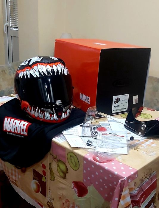 Каска HJC Marvel Venom II