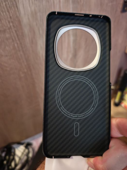 Husă CARBON pentru honor magic 6 pro, ca nouă!