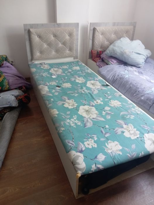 Кровать 90*200 в хорошем состоянии