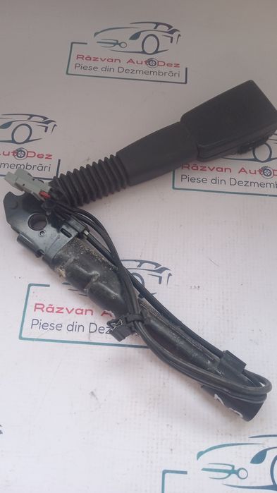 teaca cu pretensioner dreapta  bmw e90