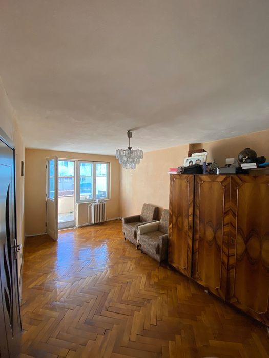 Apartament 4 camere,2 bai,2 balcoane Imp Traian 78 mp + balcoane