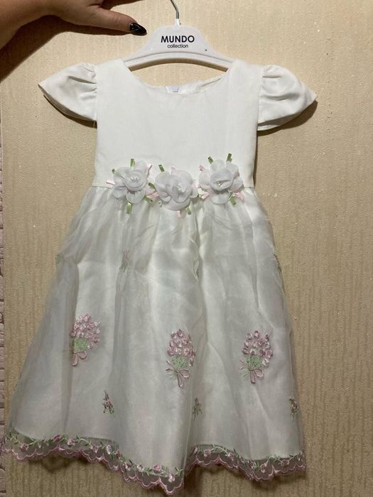 Платье на девочку