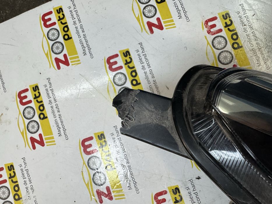 Far stanga cu LED si lupa Ford Fiesta 2017-2022