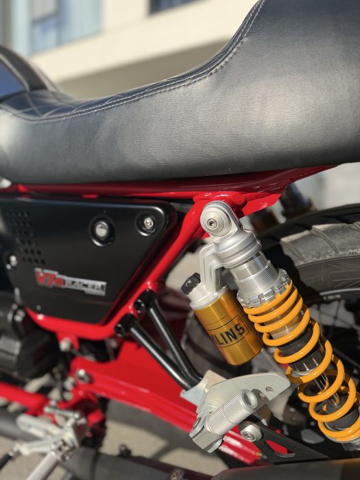 Moto Guzzi V7 III Racer | Öhlins | Brembo | Numbered edition