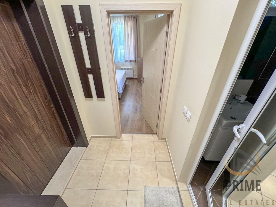 Дава се под наем Двустаен апартамент в Бургас, Лазур - 56 кв.м за 510 € - Снимка #3