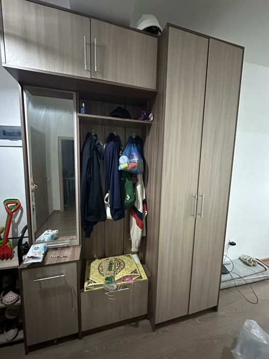 Прихожая в хоршом сост