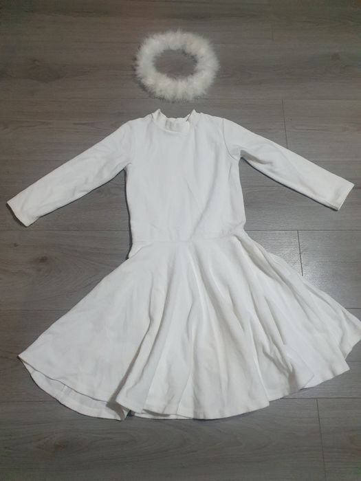 Rochie de serbare FULG DE NEA - marime 5 si 8 ani