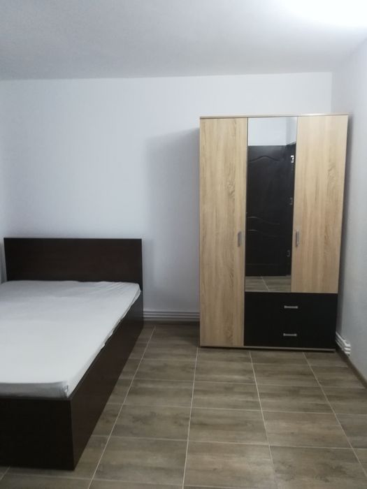 Închiriez garsonieră zona centrala -optimed