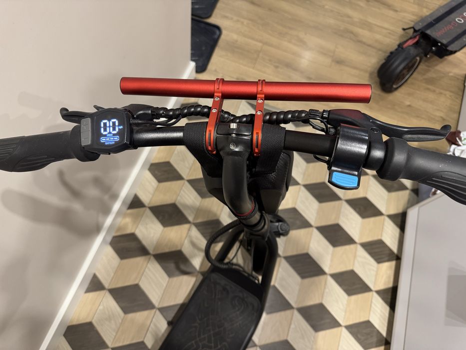 Продам электросамокат Tribe drakkar