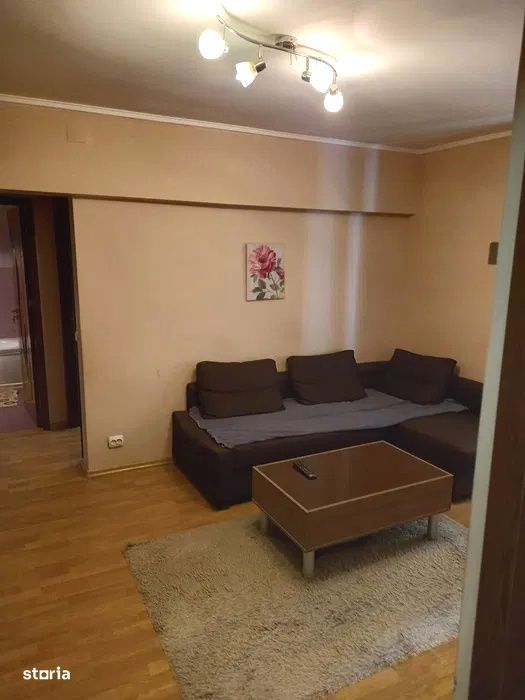 Apartament de inchiriat 2 camere,renovat/ aproape de metrou
