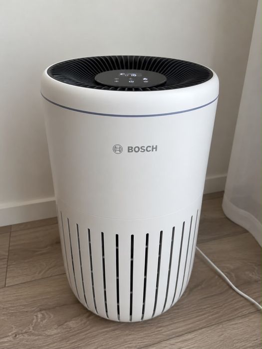 Purificator Aer Bosch Air 4000 HEPA H13, CADR 300 m³/h, până la 62,5 m², Mod Auto & Sleep