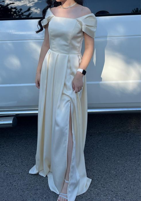 Продаю выпускное платье