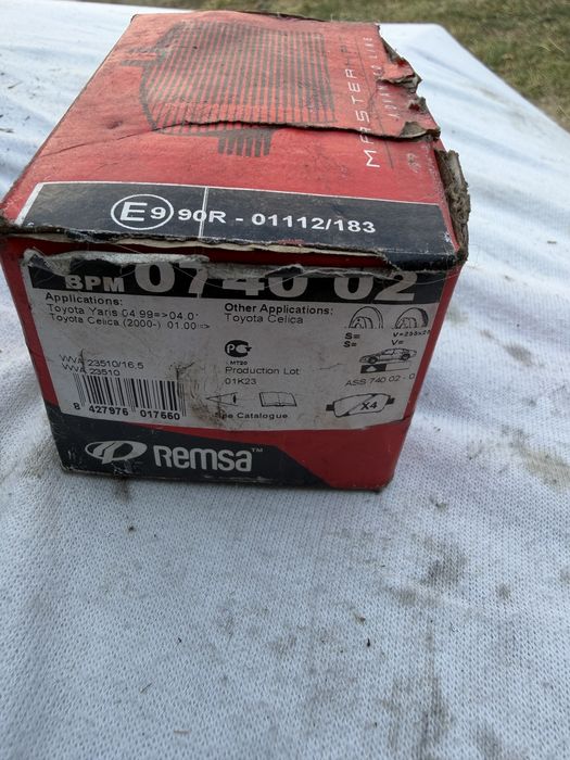 Нови предни накладки REMSA 0740 02 Toyota Yaris Celica Prius Corolla MR2