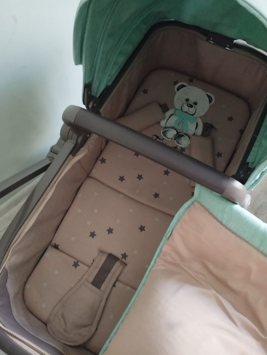 Коляска в хорошем состояние, трансформер