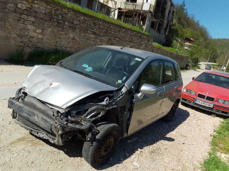 Honda Jazz 1.4 На части зимни гуми