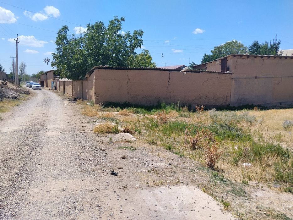 Уй сотилади, участок продается 12 соток