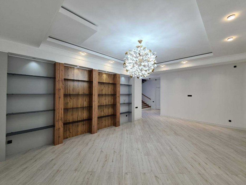 Дом 5 комнат, 360 м², Мирзо-Улугбекский район, ул. Циалковского