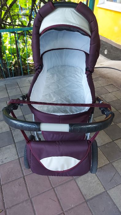 Продам детскую коляску