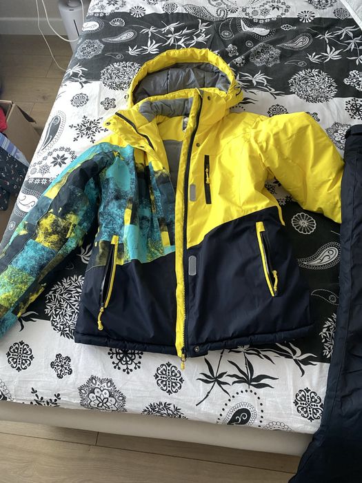 Продам лыжный костюм