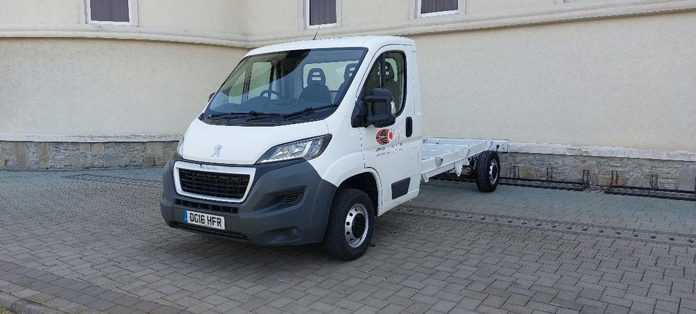 Peugeot Boxer din 2016 motor 2.2 diesel Volan pe dreapta Anglia
