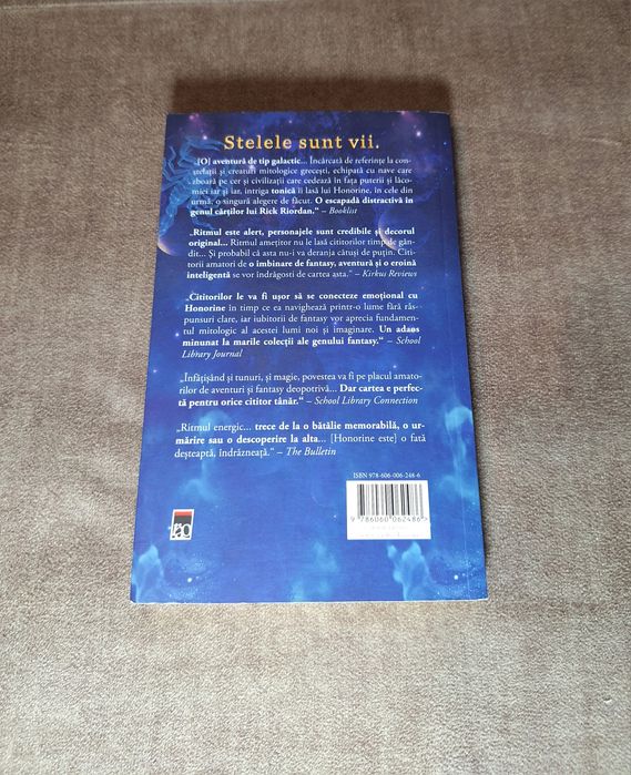 Carte Hoțul de Stele de Lindsey Becker