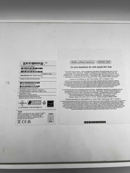 MacBook Air 13 M2 / 256GB SSD / 16 GB RAM / 15 Cicluri Incarcare * Krom Amanet Margeanului *