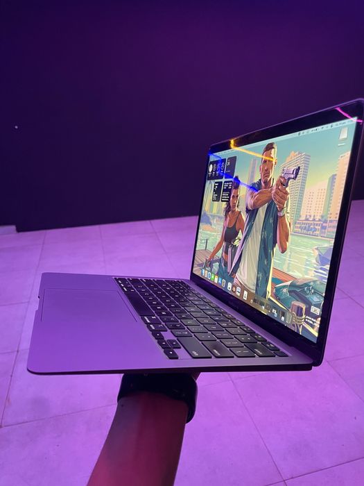 Macbook air 2020 8/256 xolati 10/10