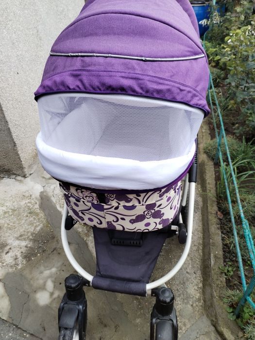 Бебешка количка с два коша