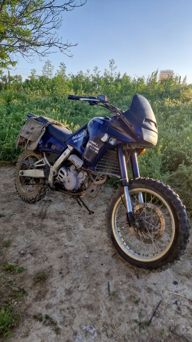 Vând Aprilia pegaso 650