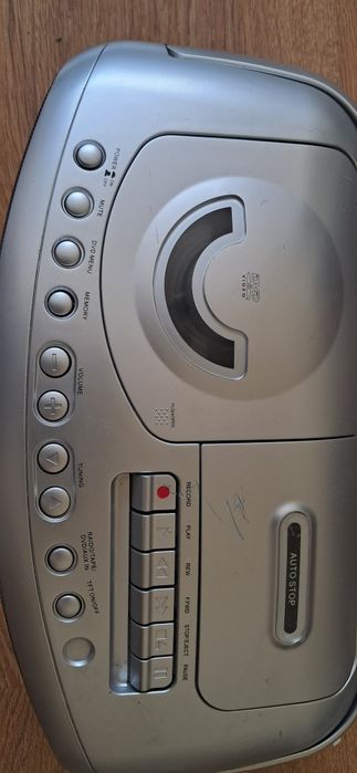Bomboox Watson( dvd, radio  casetofon recorder)