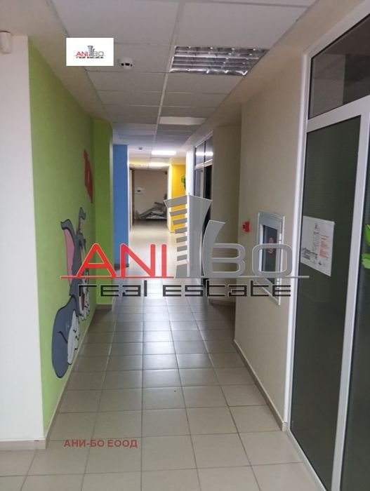 Дава се под наем Офис в Варна, Младост 1 - 812 кв.м за 5000 € - Снимка #5