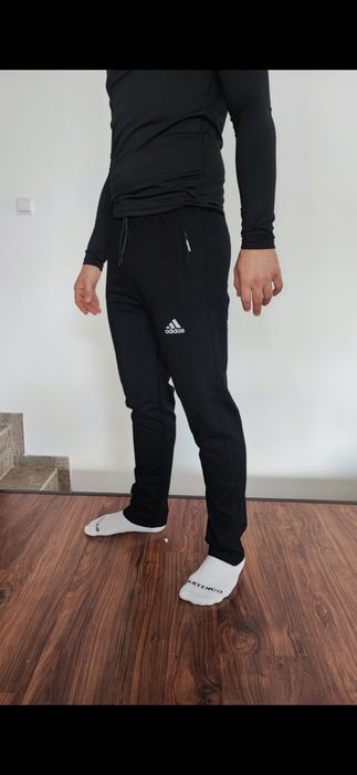 Спортен Екип Адидас