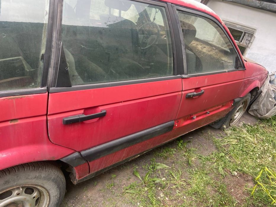 Двери на пассат б3
