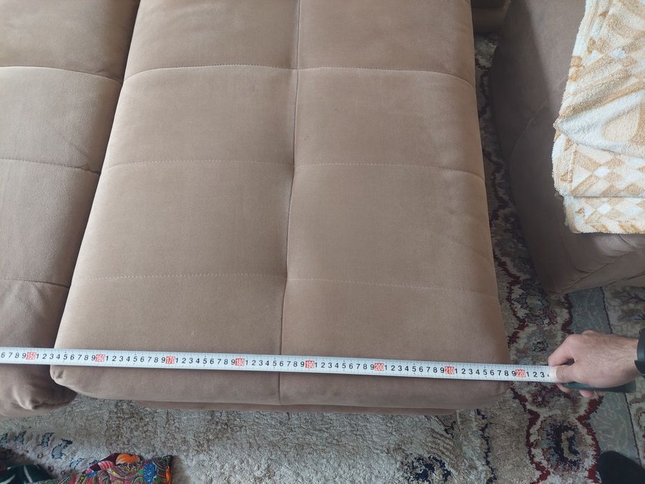 Продам диван угловой