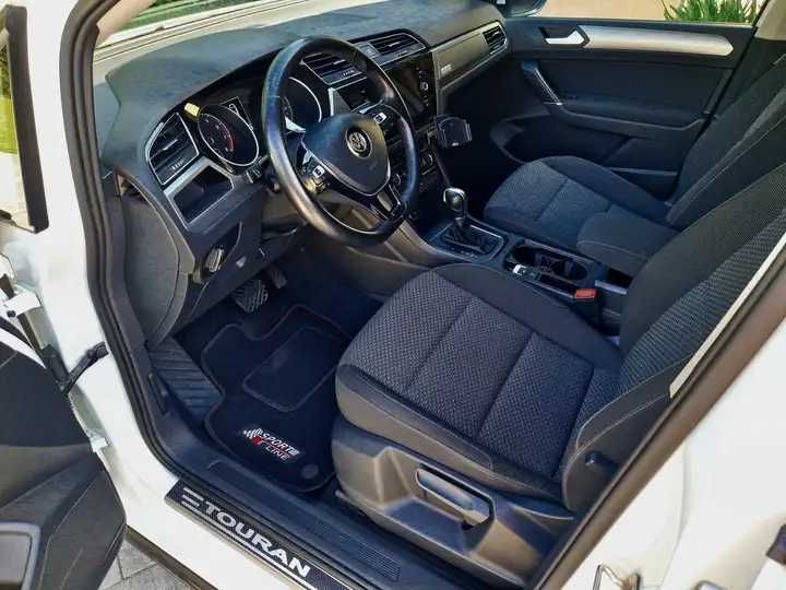 Volkswagen Touran (КАТО НОВА)