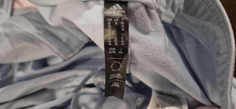 Adidas оригинално долнище ХЛ