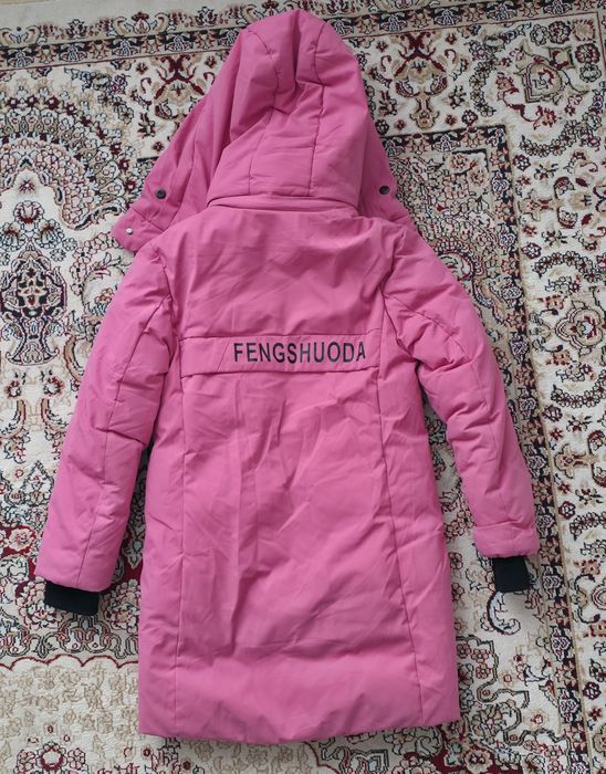 Продам куртку для девочки