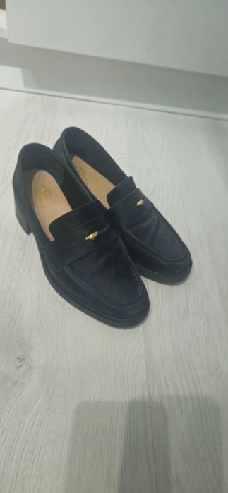 Продам обувь 35р