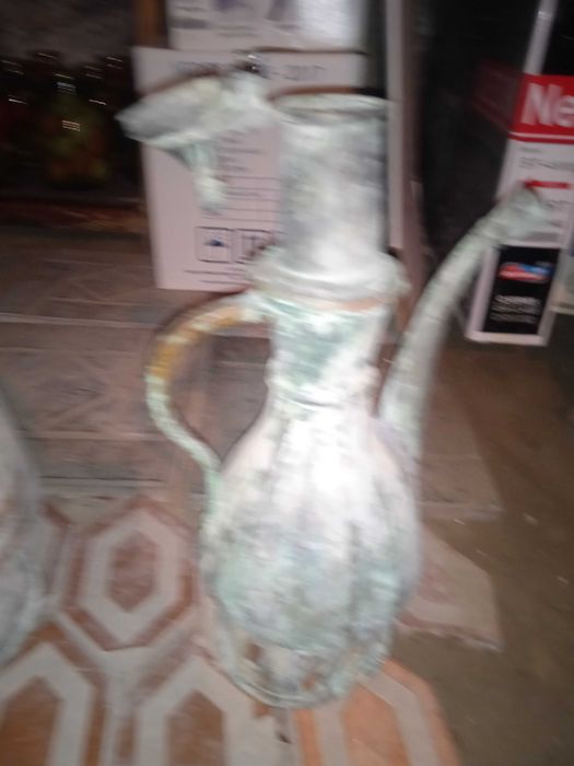 Старинные кувшины